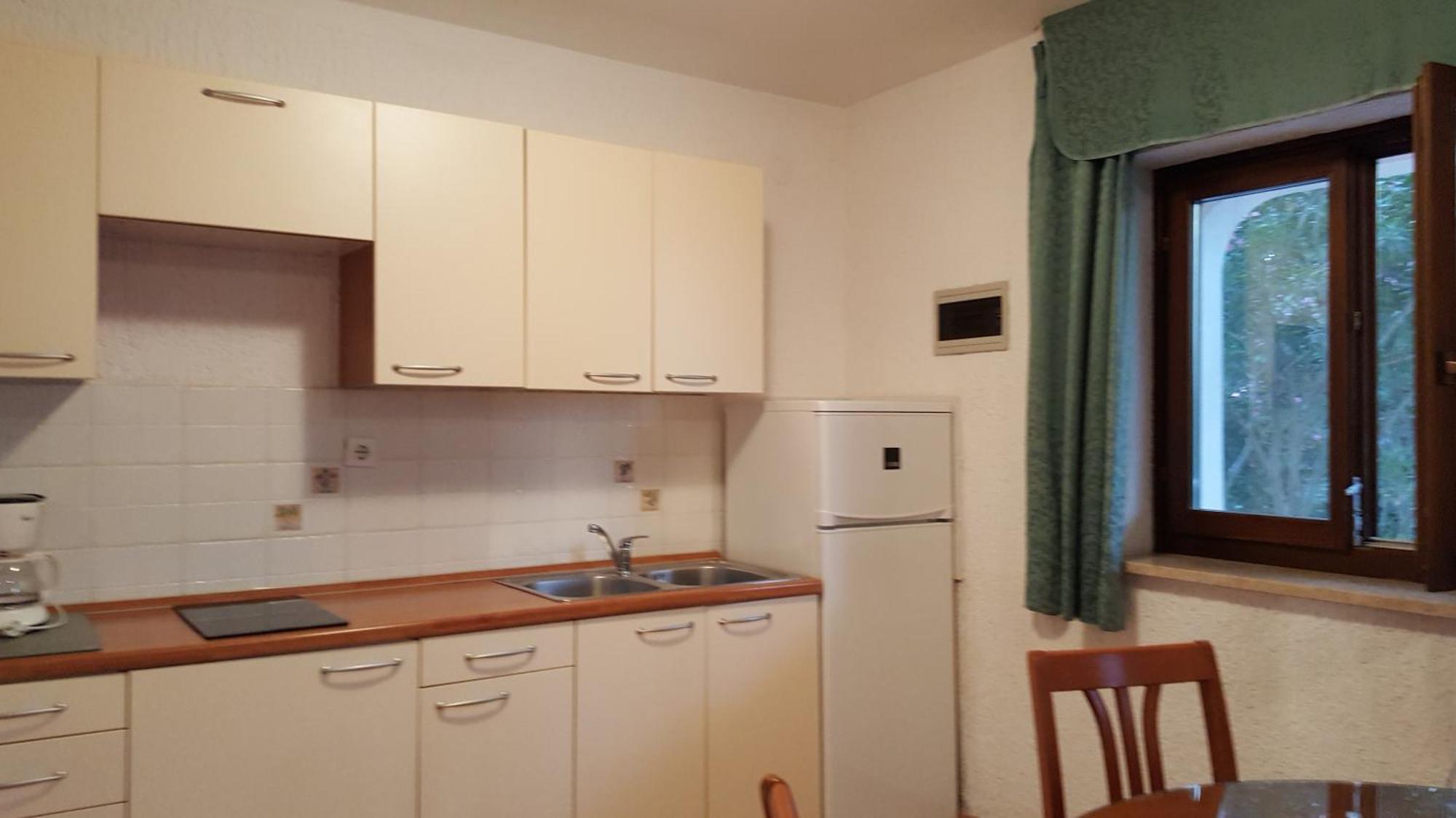 Apartments Coki Funtana Eksteriør bilde