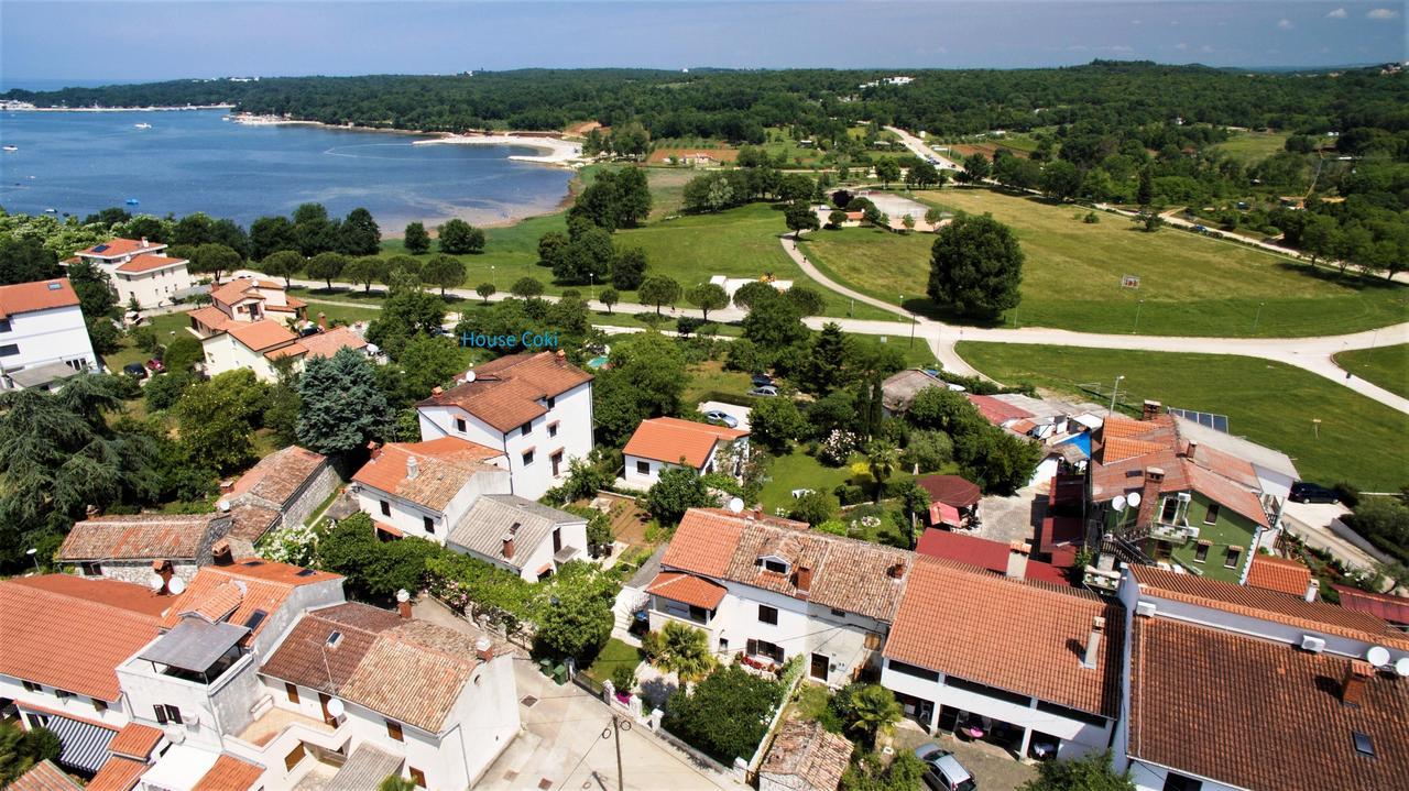 Apartments Coki Funtana Eksteriør bilde